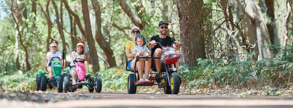 180 WHITEMAN PARK Pedal Play family WEB