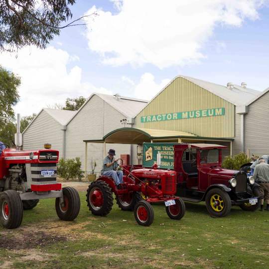 Whiteman Park Tractor Parade 2022 Hi Res 3 WEB