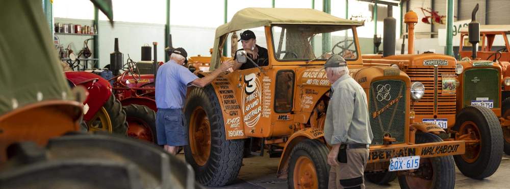 Whiteman Park Tractor Parade 2022 Hi Res 95 WEB