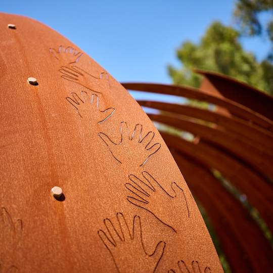 Healing Place Whiteman Park hands WEB DC251