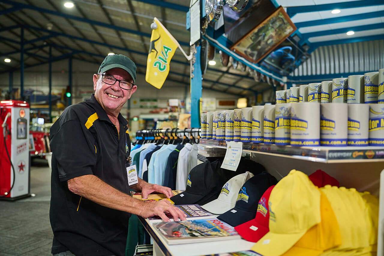 242 WP TRACTOR 20220410 Z728722