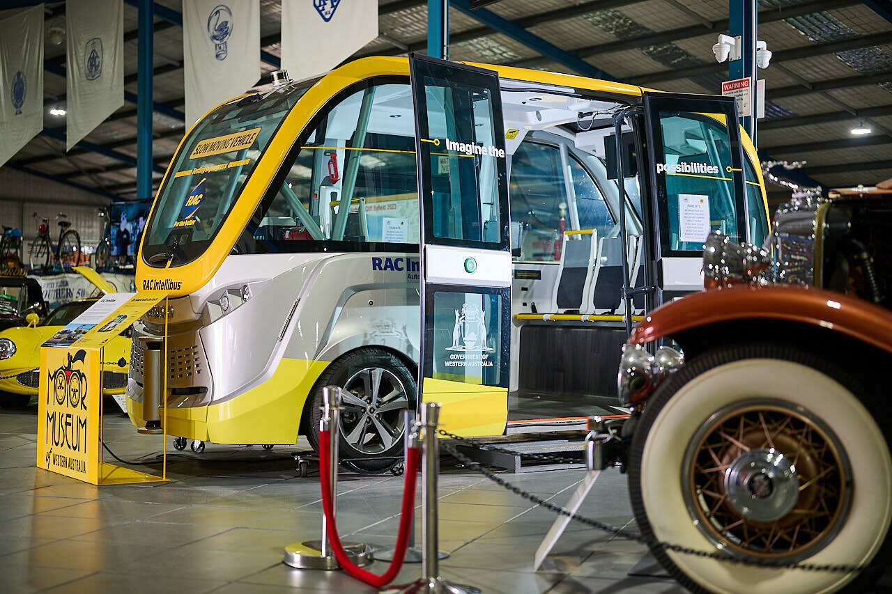 266 WP VOLUNTEERS 231205 DC15774