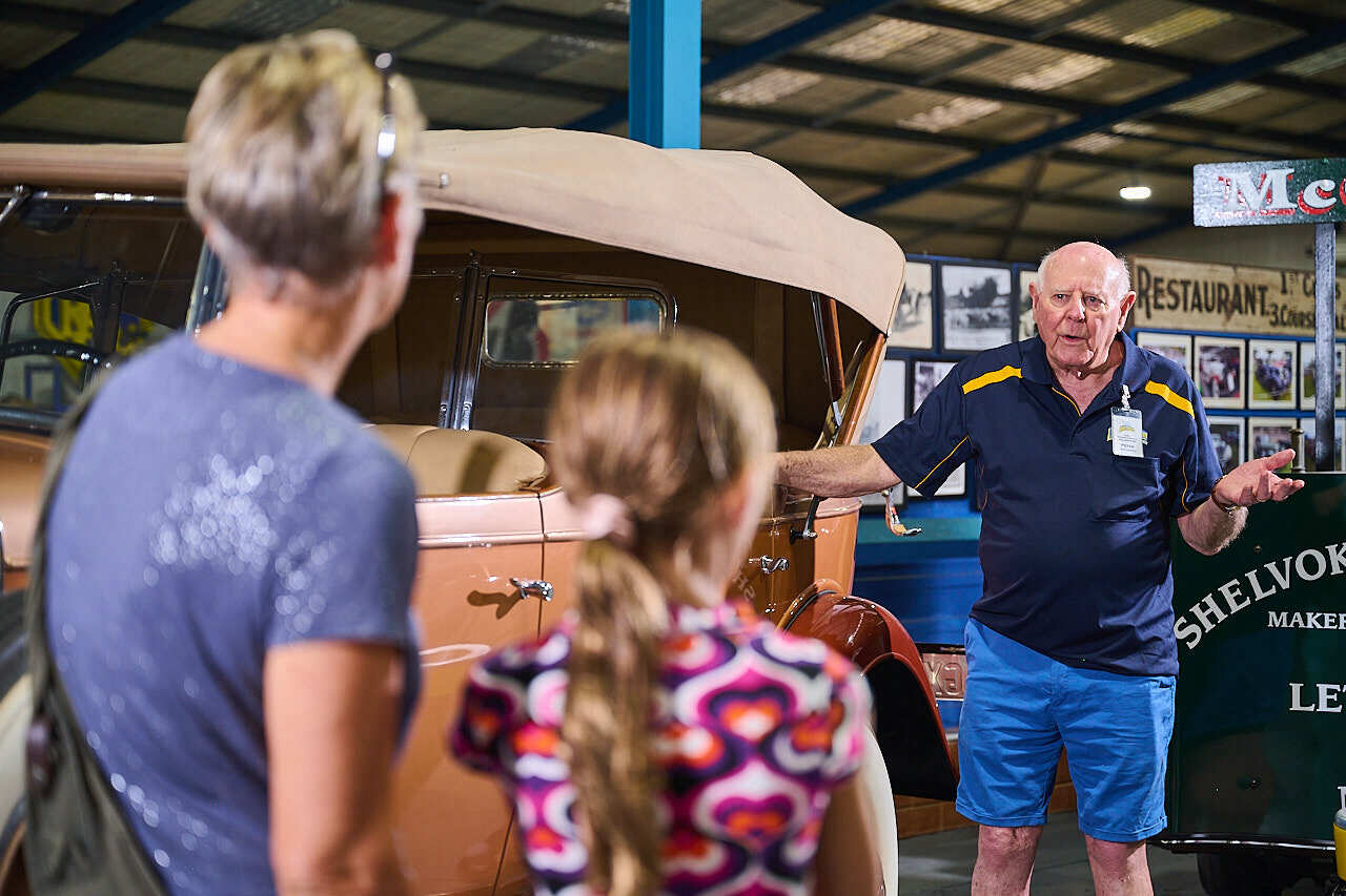 326 WP TRACTOR 20220410 Z728971