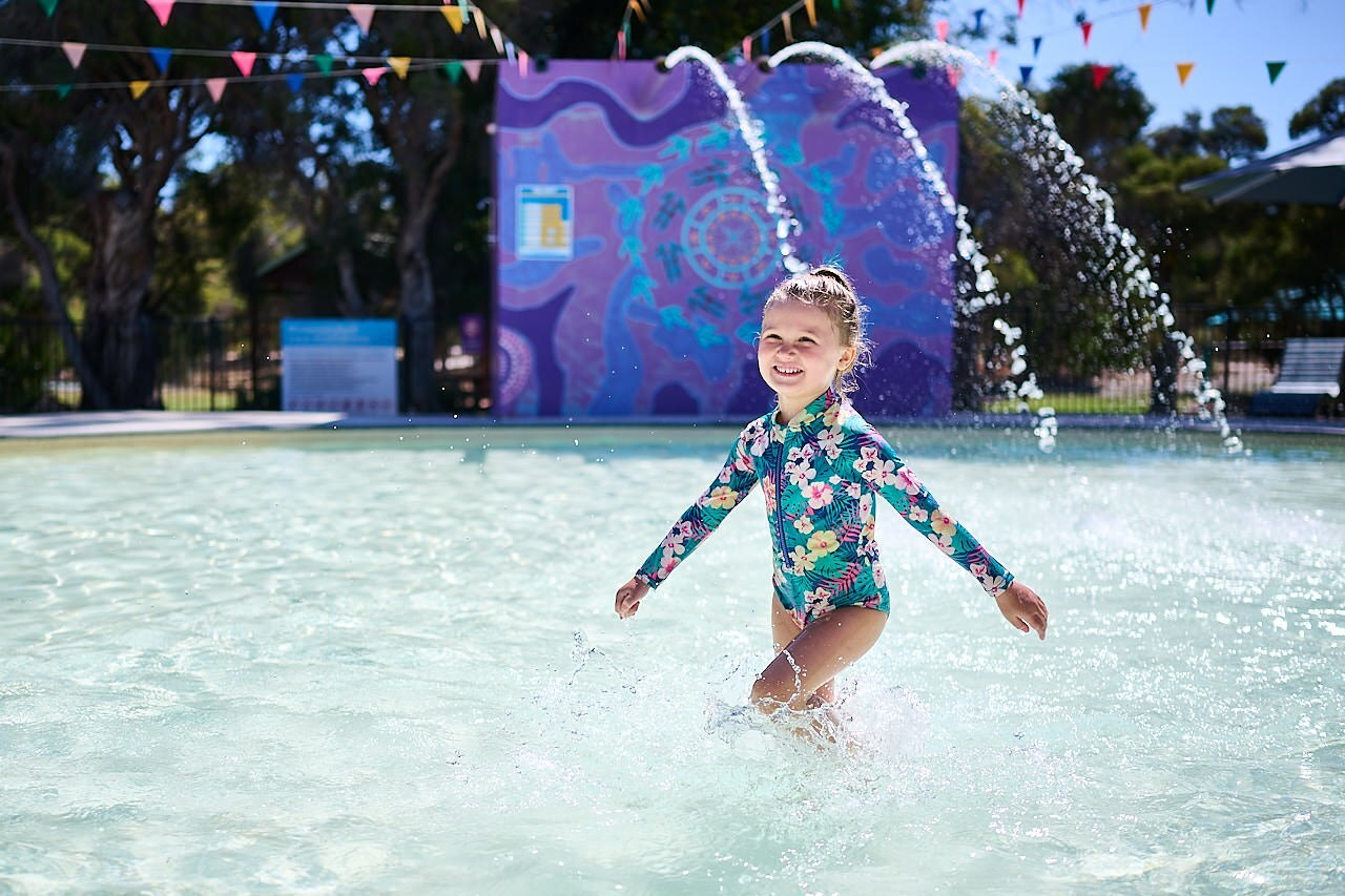 085 WP POOL 230213 DC23319