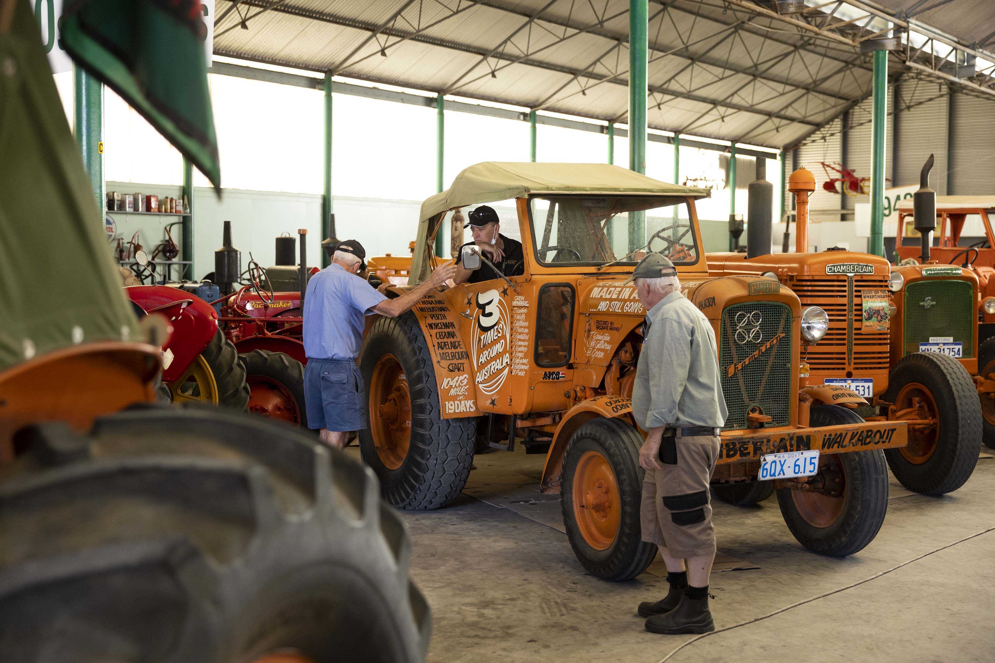 Whiteman Park Tractor Parade 2022 Hi Res 95 WEB