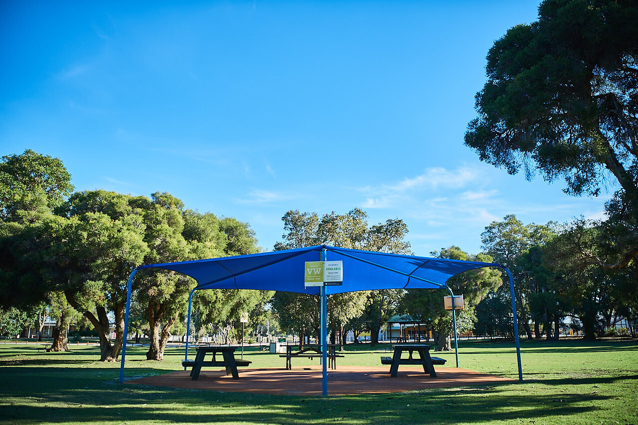 Village West Shade Shelter VW